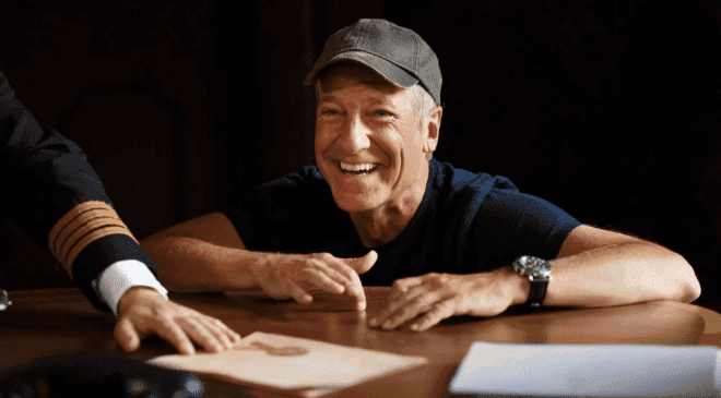 Is Mike Rowe Married