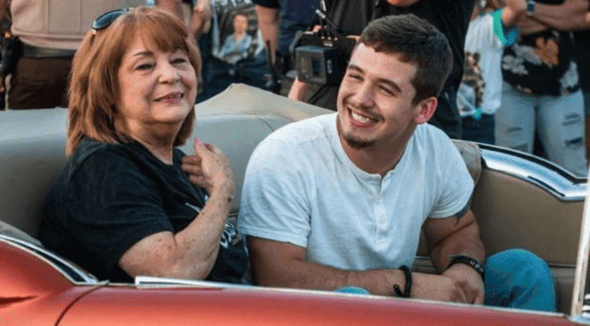 Is Noah Thompson Married