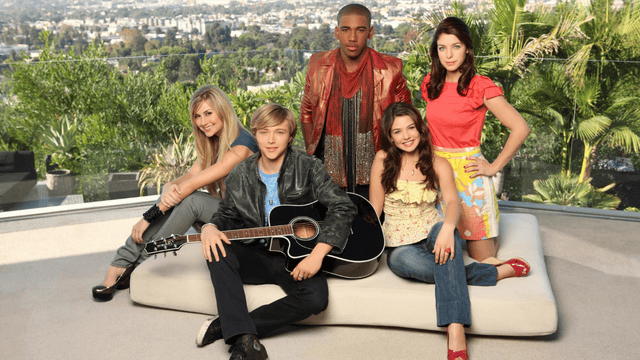 How Old Was Danielle Campbell in Starstruck