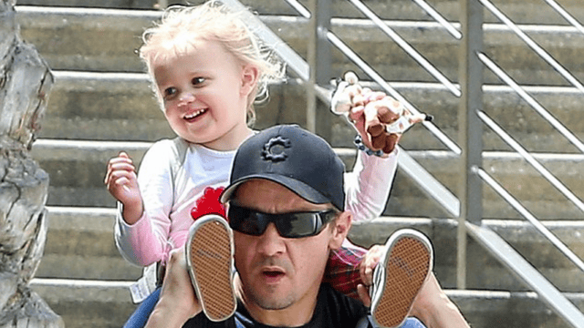 Jeremy Renner girlfriend