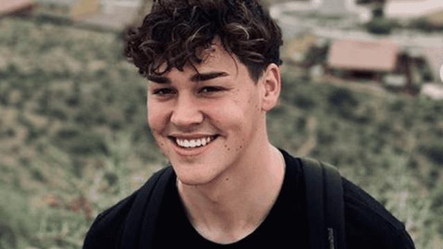 Is Noah Beck Gay ? Rumours About His Sexuality