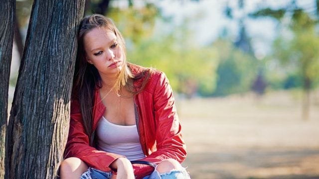 A Breakup Can Cause Overthinking for These 4 Zodiac Signs