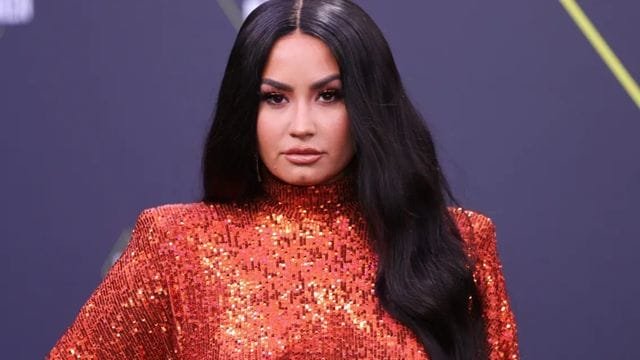 Is Demi Lovato Lesbian