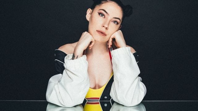 Is Bishop Briggs lesbian?