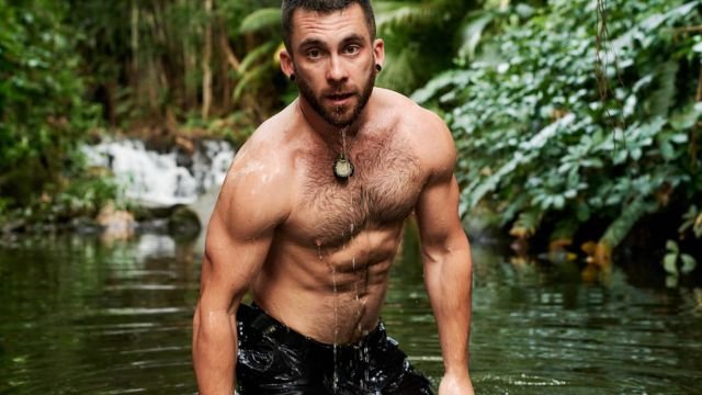 Is Dan link from Naked and Afraid xl Gay?