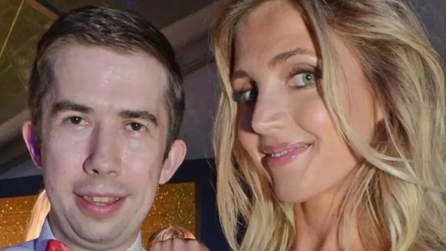 Is Issa Schultz Gay?