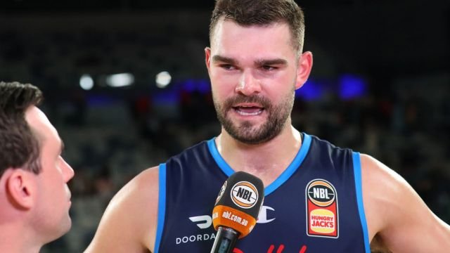 Is Luke Humphries Gay?