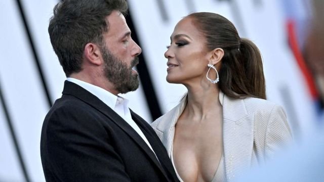 Does Ben Affleck Still Smoke?