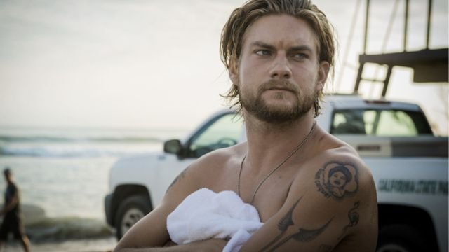 Is Jake Weary Gay?
