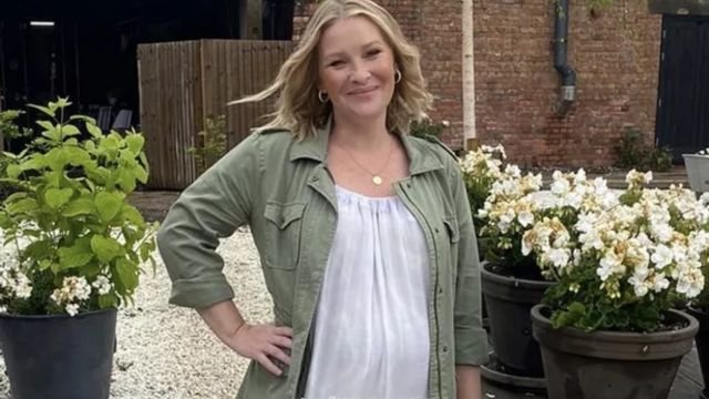 Is Joanna Page pregnant?