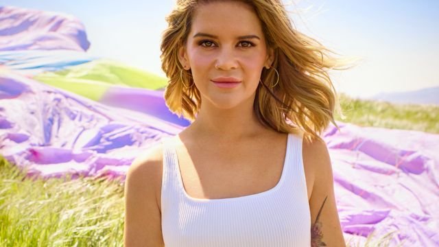 Does Maren Morris smoke?