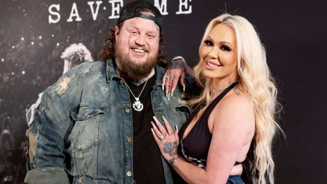 Are Jelly Roll and Bunnie Still Together?