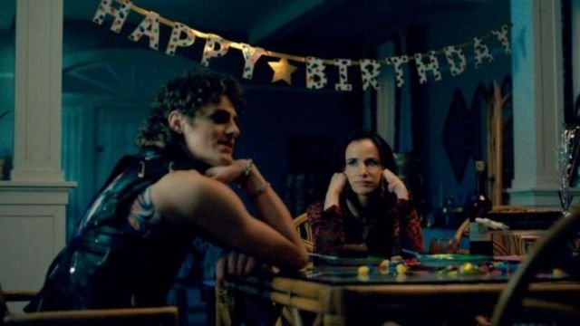 Queer As Folk Season 2 release date