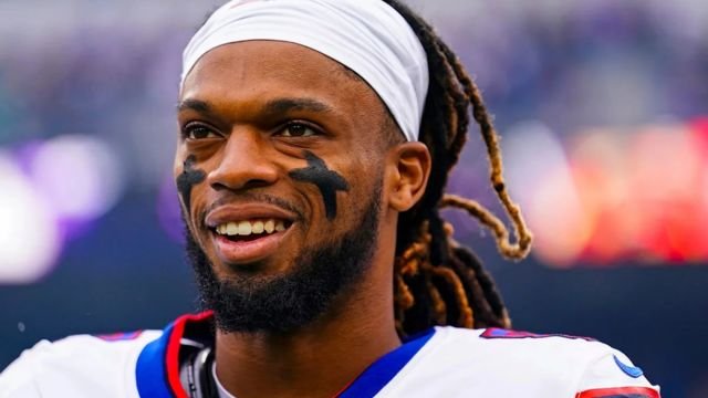 Is Damar Hamlin Gay?