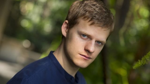 Is Lucas Hedges Gay?