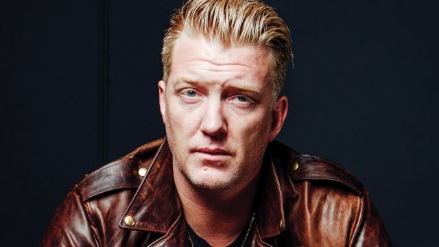 Is Josh Homme Gay?