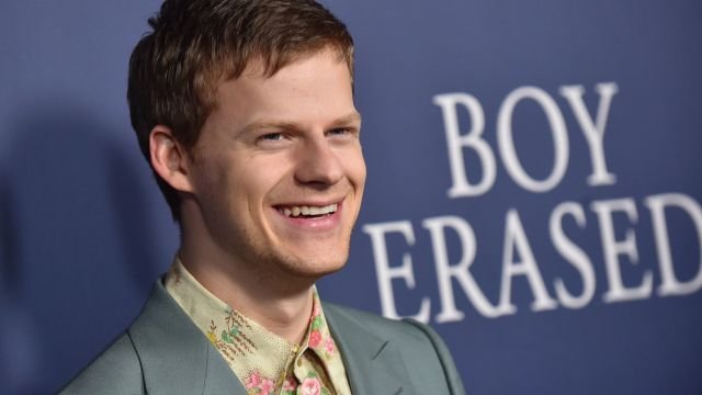 Is Lucas Hedges Gay?