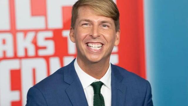 Is Jack Mcbrayer Gay?