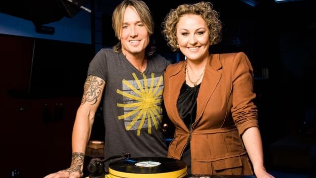 Is Zan Rowe Pregnant?