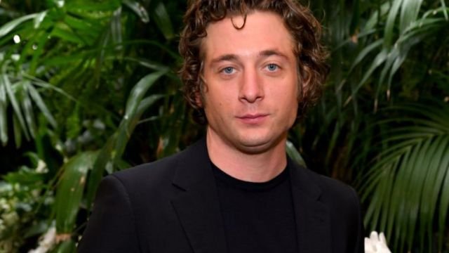 Jeremy Allen White Net Worth