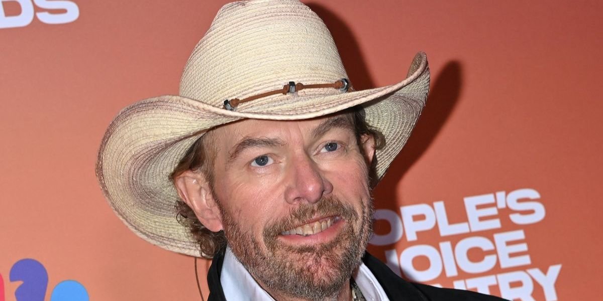 Lainey Wilson, Sammy Hagar, and Brooks & Dunn Paid Musical Tribute to the Late Toby Keith at the CMT Music Awards!