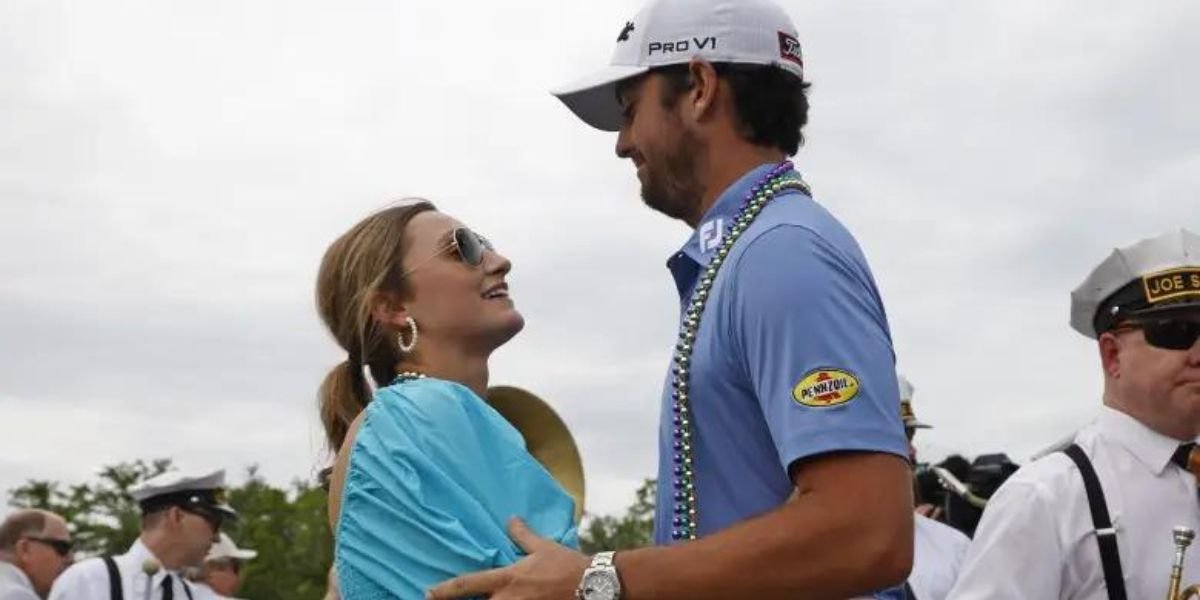 Is Davis Riley Married